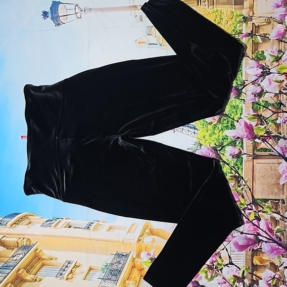 Spanx Black Velvet Skinny Pants Size 2X High-Waisted - Picture 5 of 5